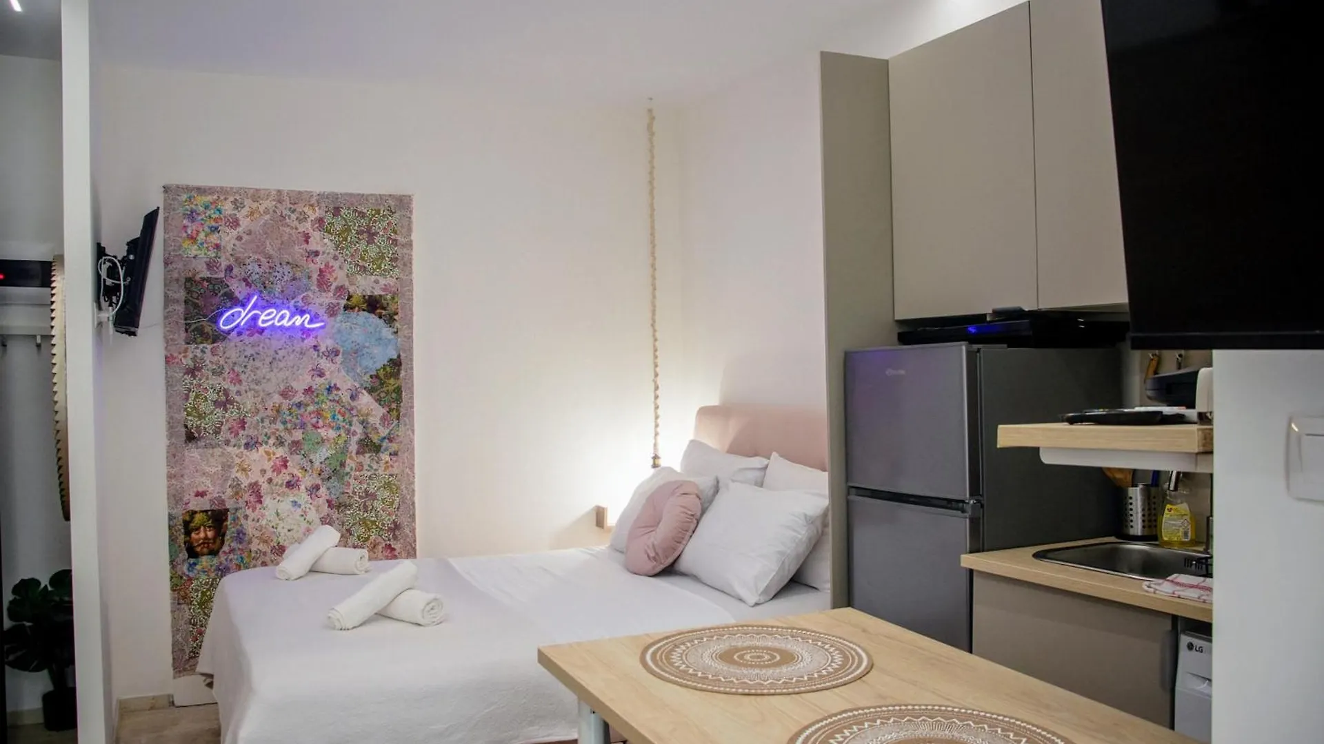 Starcentral, Seaside, Cosy And Lovely Apartment 테살로니키 0*,  그리스
